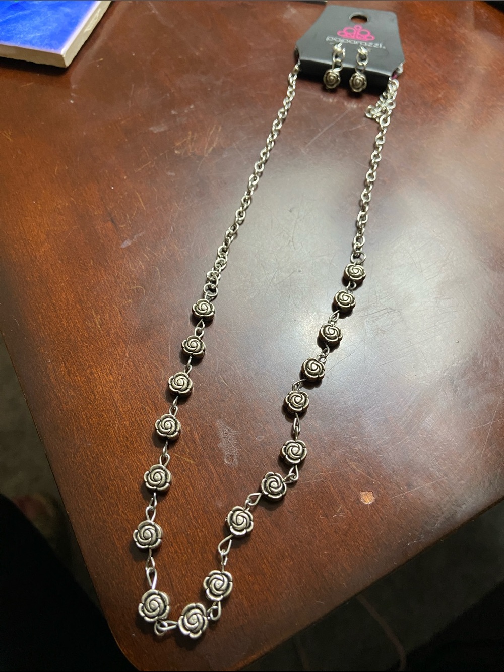 paparazzi Silver Rose Link Necklace - Floral Chain